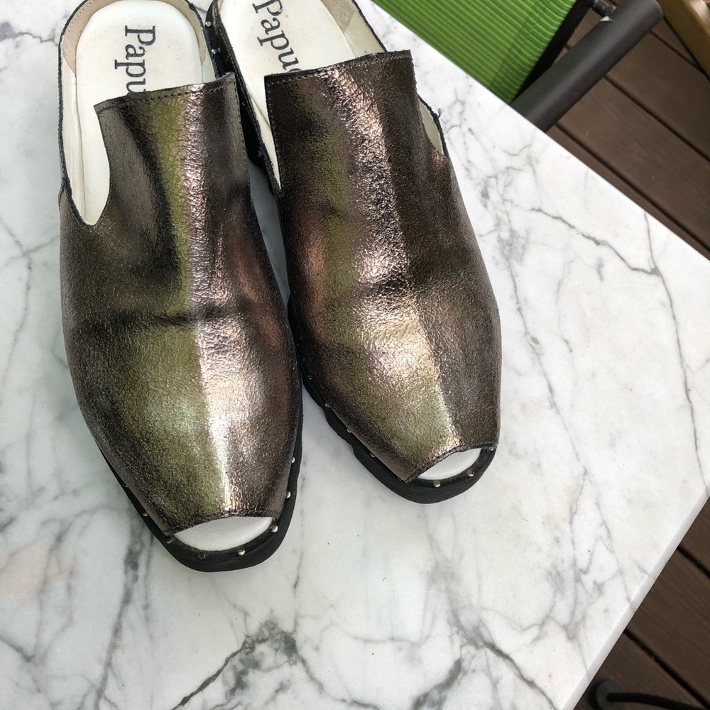 Papucei soft light weight size 8 shoes